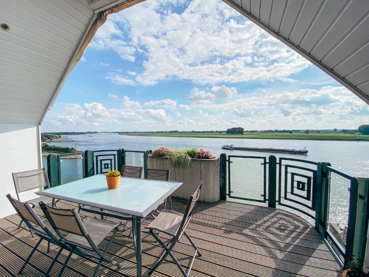 Rheinloft 3 - Grosse Giebelwohnung Mit Dachterrassen An Der Rheinpromenade Эммерих Экстерьер фото
